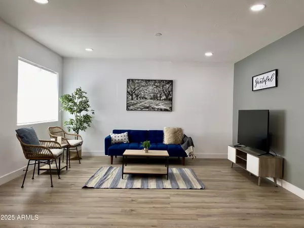 Phoenix, AZ 85007,1606 W CULVER Street