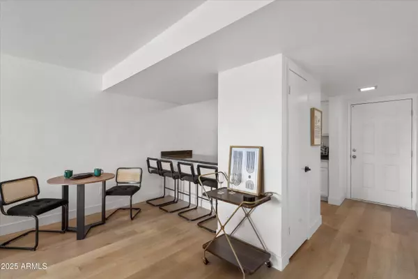 Scottsdale, AZ 85251,3314 N 68TH Street #203