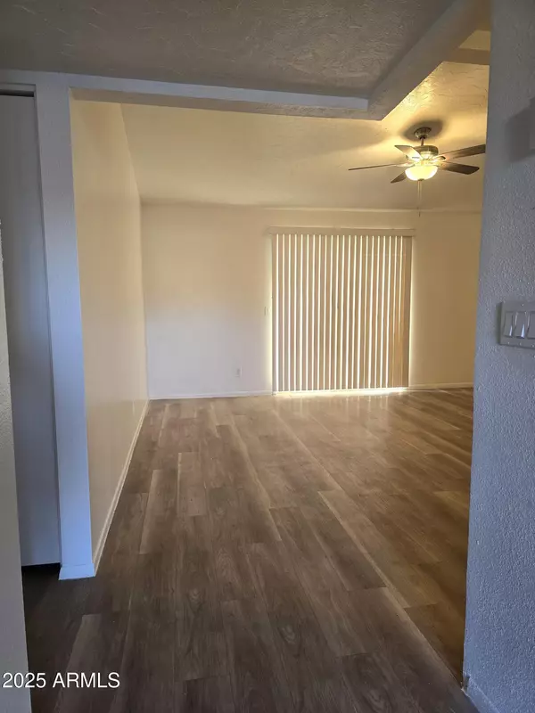 Phoenix, AZ 85029,3307 W ALTADENA Avenue