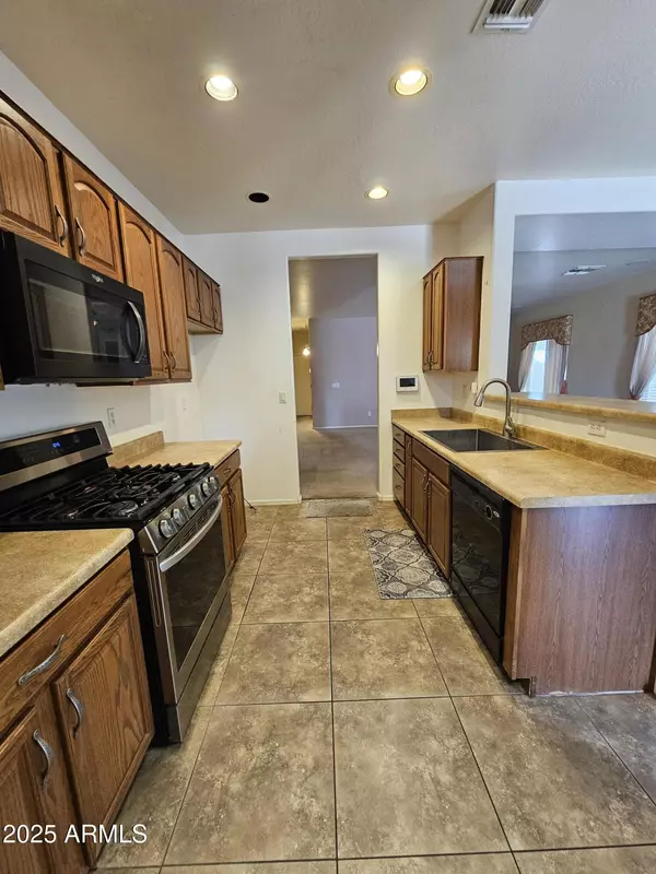 San Tan Valley, AZ 85143,791 E GOLD DUST Way