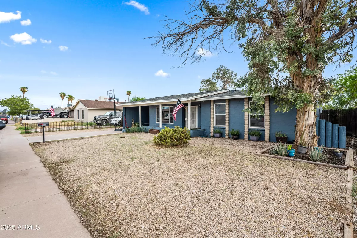 Phoenix, AZ 85023,2317 W HARTFORD Avenue