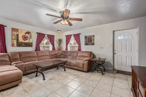 Phoenix, AZ 85016,2710 E AMELIA Avenue