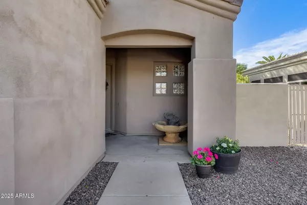 Phoenix, AZ 85042,2023 E BEAUTIFUL Lane