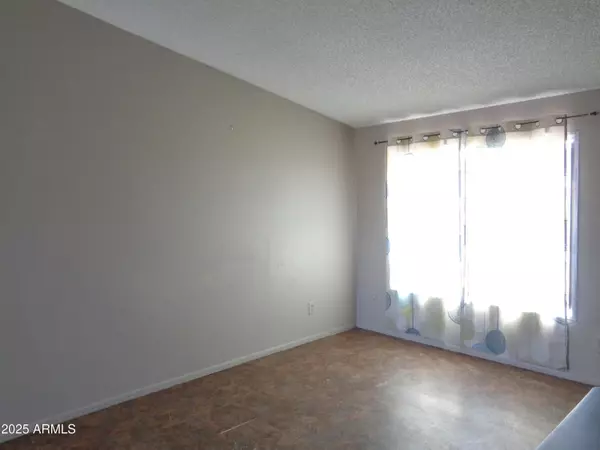 Phoenix, AZ 85033,3646 N 67TH Avenue #67