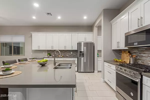 Maricopa, AZ 85138,20855 N EVERGREEN Drive