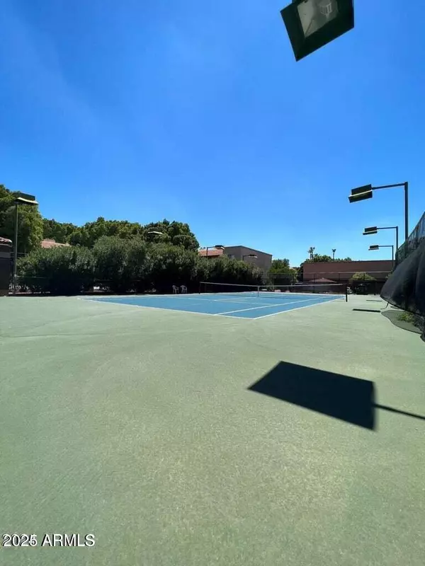 Scottsdale, AZ 85251,3031 N CIVIC CENTER Plaza #306