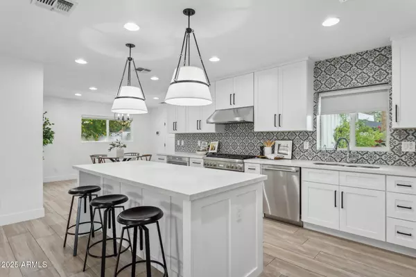 Phoenix, AZ 85018,3014 N 53RD Place