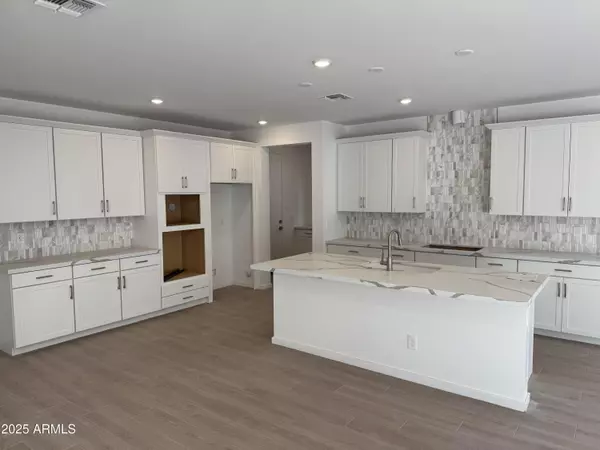 Phoenix, AZ 85085,2458 W MAXIMO Way