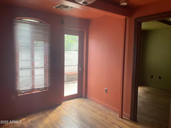 Phoenix, AZ 85007,1214 W ROOSEVELT Street #2