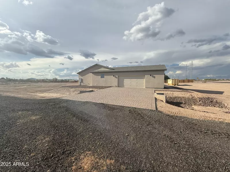 35504 W JEFFERSON Street, Tonopah, AZ 85354