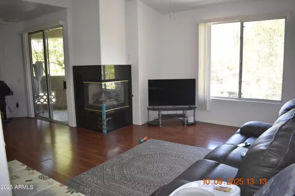Phoenix, AZ 85027,2929 W YORKSHIRE Drive #2109