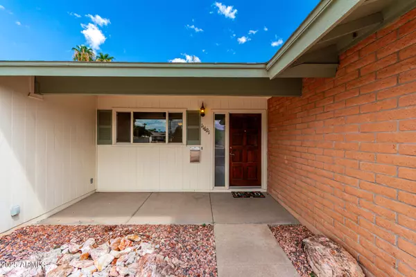 Phoenix, AZ 85028,11621 N 39TH Street