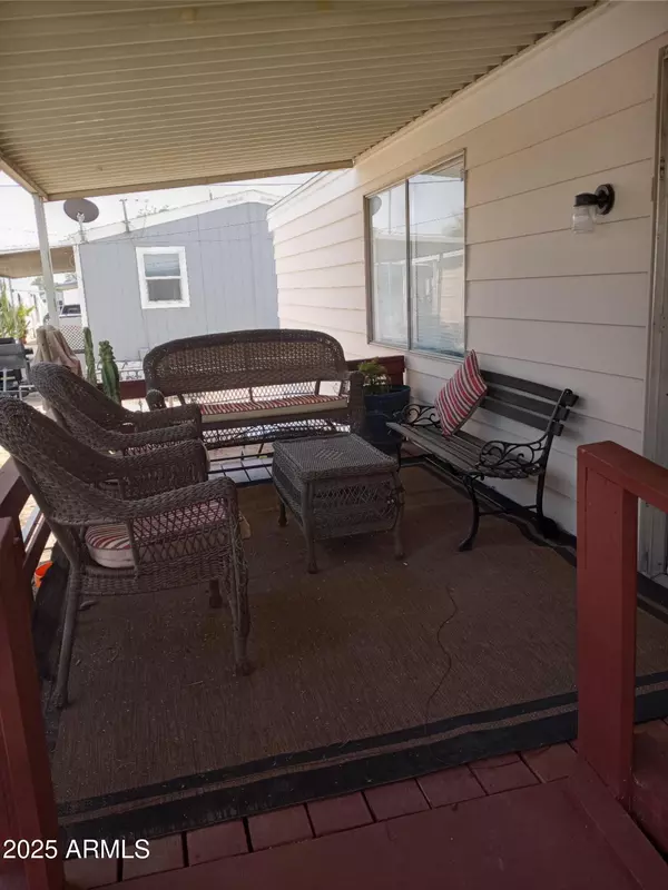 Mesa, AZ 85201,2121 N center Street #164