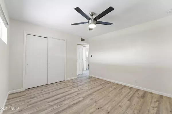 Phoenix, AZ 85008,1723 N 42ND Street