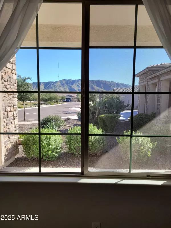 Phoenix, AZ 85041,2228 W CALDWELL Street