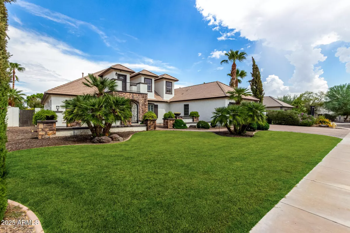 Litchfield Park, AZ 85340,12714 W COLTER Street
