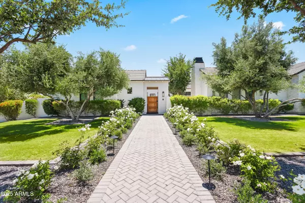 Paradise Valley, AZ 85253,5639 N 68TH Place