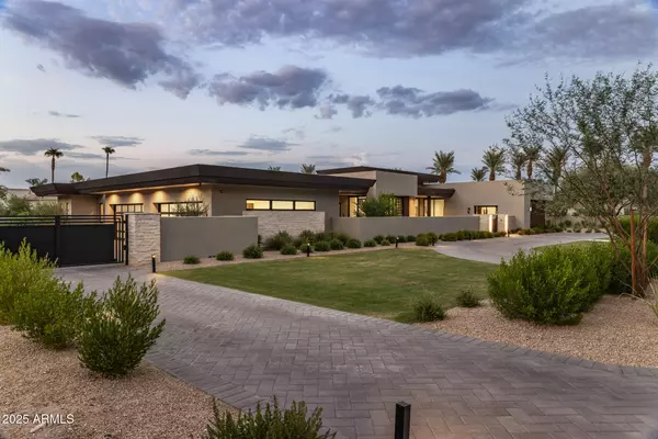 Paradise Valley, AZ 85253,7044 E CHENEY Drive