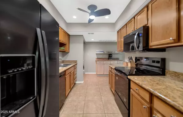 Scottsdale, AZ 85258,9445 N 94TH Place #102