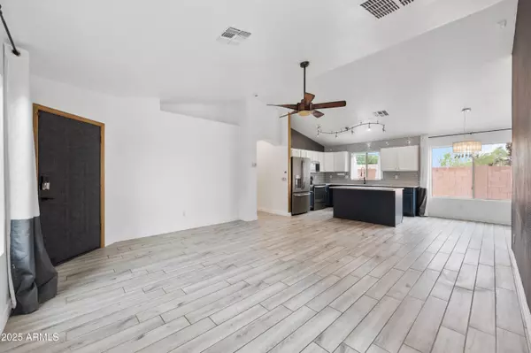 Phoenix, AZ 85040,4130 E Chambers Street