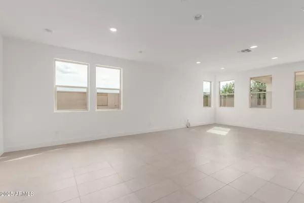 Queen Creek, AZ 85142,19466 S 212TH Place