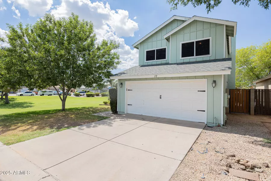 3134 E MCKELLIPS Road #17, Mesa, AZ 85213