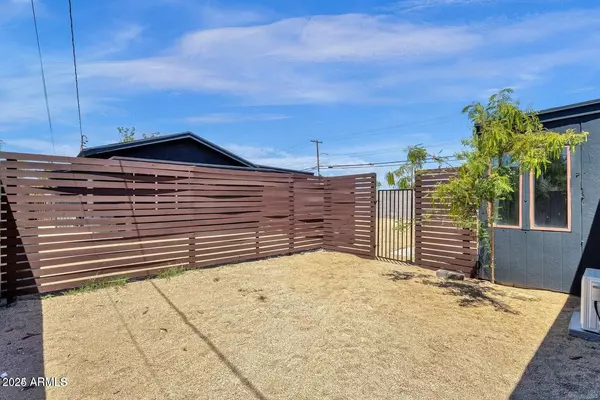 Phoenix, AZ 85009,2107 W Wilshire Drive #C