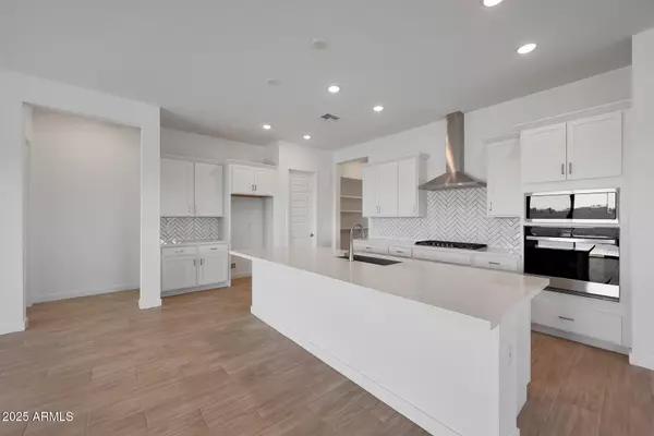 Queen Creek, AZ 85140,263 W Flax Drive