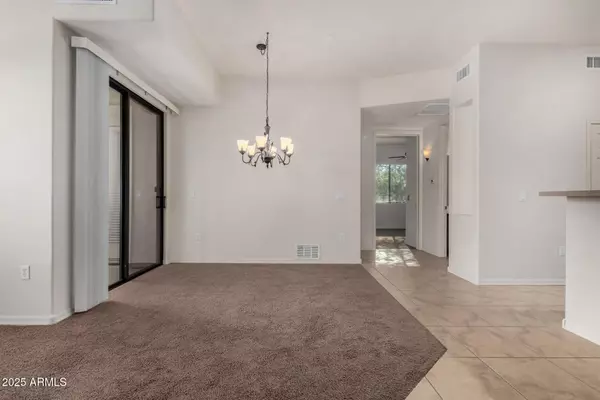 Chandler, AZ 85286,3330 S GILBERT Road #2001