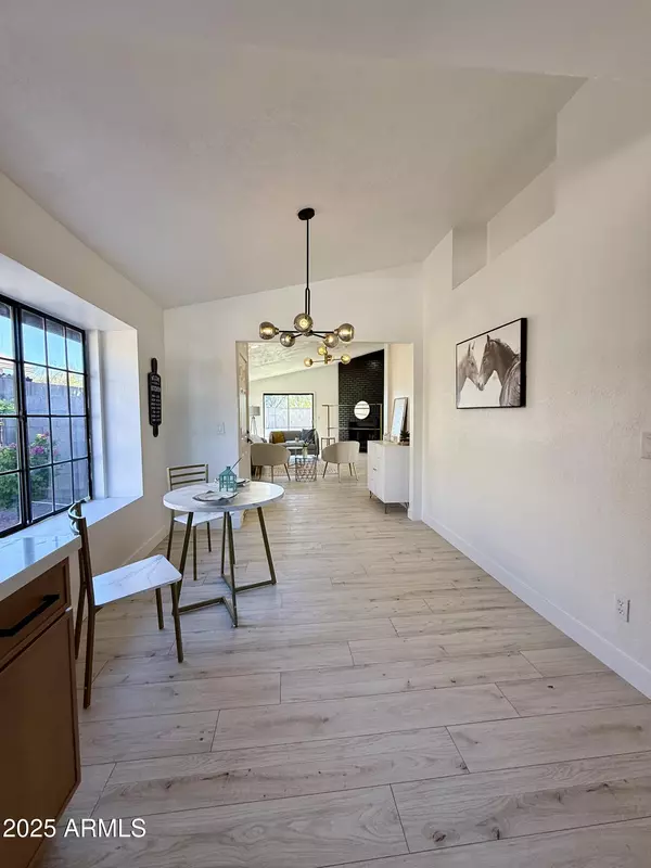 Scottsdale, AZ 85257,8665 E BELLEVIEW Place