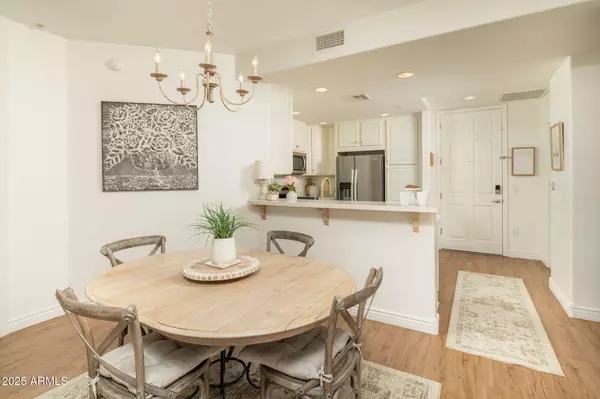 Phoenix, AZ 85054,5350 E DEER VALLEY Drive #4434