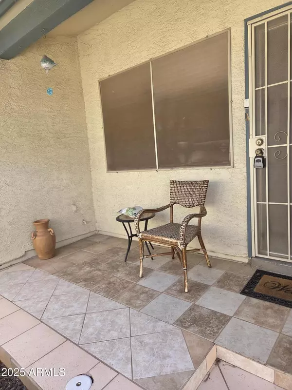 Phoenix, AZ 85051,3207 W Loma Lane #5