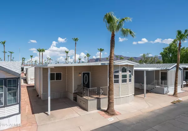 Apache Junction, AZ 85119,241 AQUAMARINE Drive