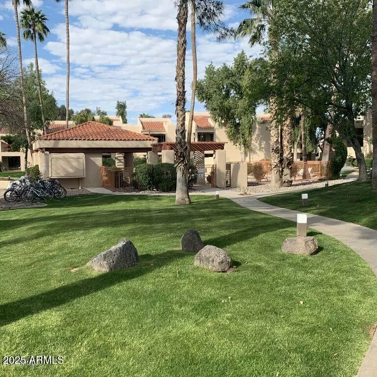 Scottsdale, AZ 85258,9275 E MISSION Lane #203