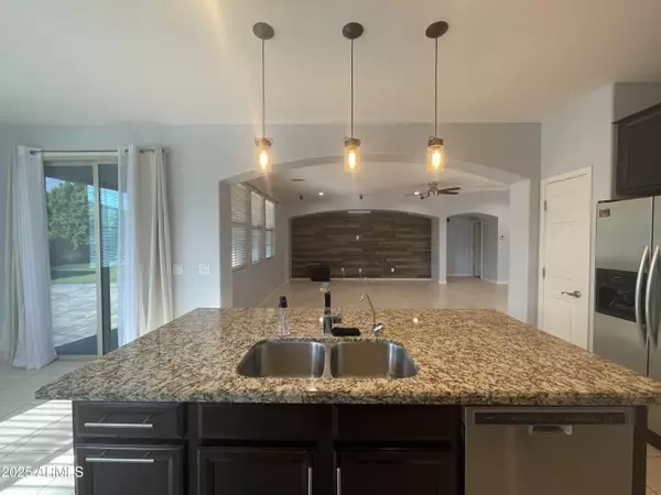 Glendale, AZ 85303,7601 W BERRIDGE Lane