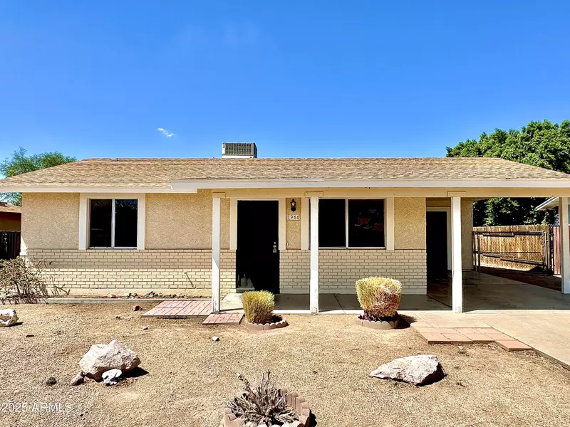 1966 S MORENO Drive, Apache Junction, AZ 85120