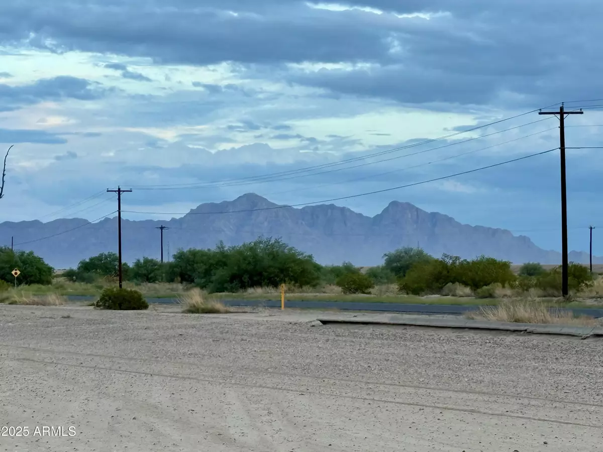 Eloy, AZ 85131,3010 N PARKVIEW Drive #25