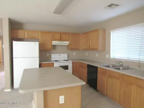 Buckeye, AZ 85326,863 S 239th Lane