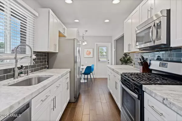 Phoenix, AZ 85021,7333 N 17TH Avenue