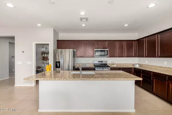 Queen Creek, AZ 85142,22544 E VIA ESTANCIA --