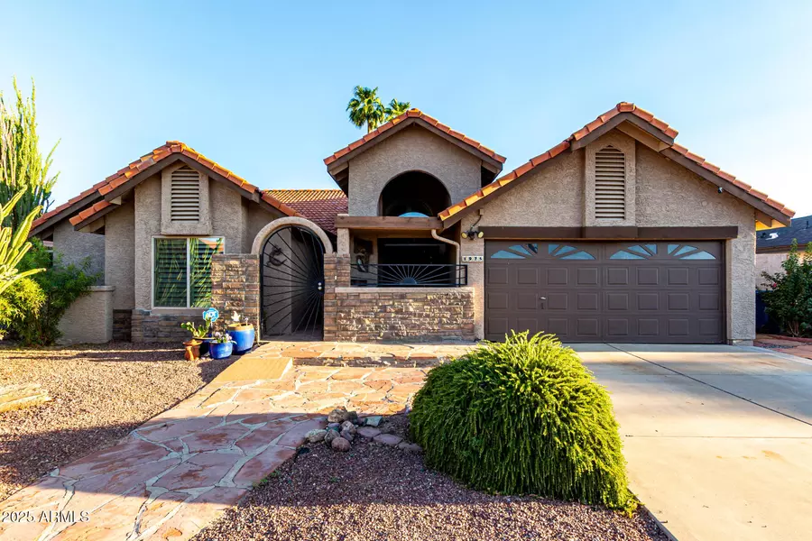 1975 E SUNBURST Lane, Tempe, AZ 85284