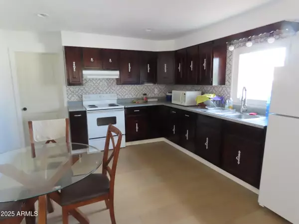 Superior, AZ 85173,315 W Wight Street