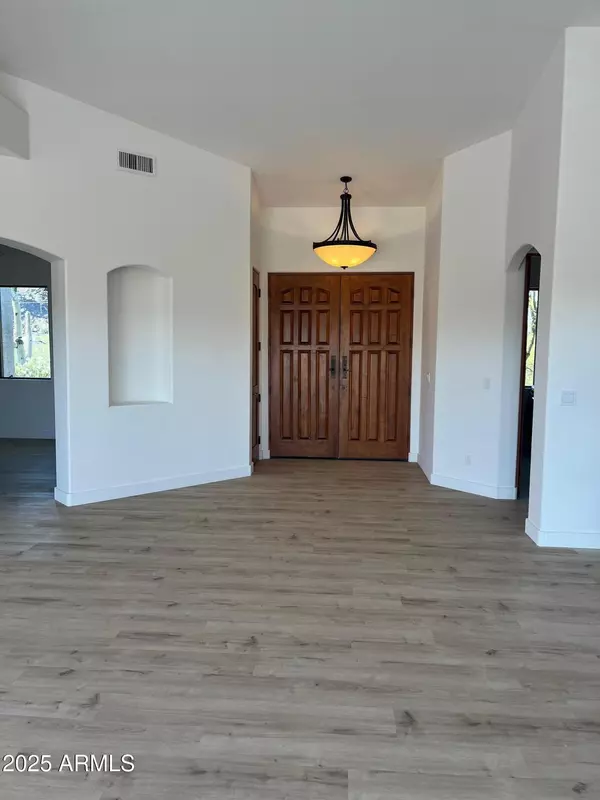 Cave Creek, AZ 85331,6058 E skyline Drive