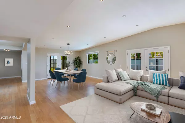 Phoenix, AZ 85028,3707 E LAUREL Lane