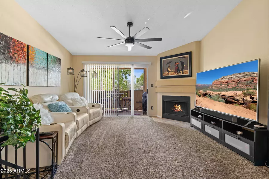 1880 E MORTEN Avenue #221, Phoenix, AZ 85020