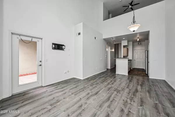 Tempe, AZ 85281,435 W RIO SALADO Parkway #329