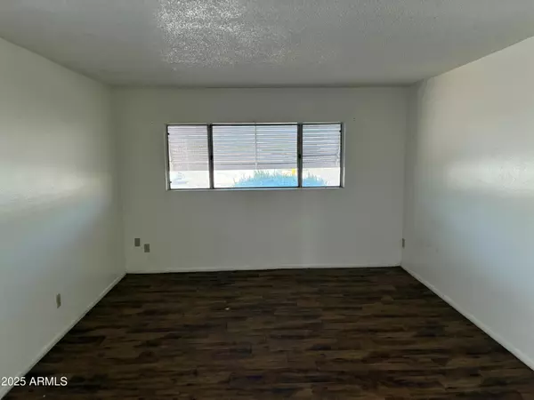 Phoenix, AZ 85029,11601 N 33RD Avenue