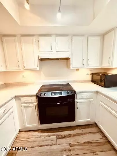 Phoenix, AZ 85014,1402 E OSBORN Road #16