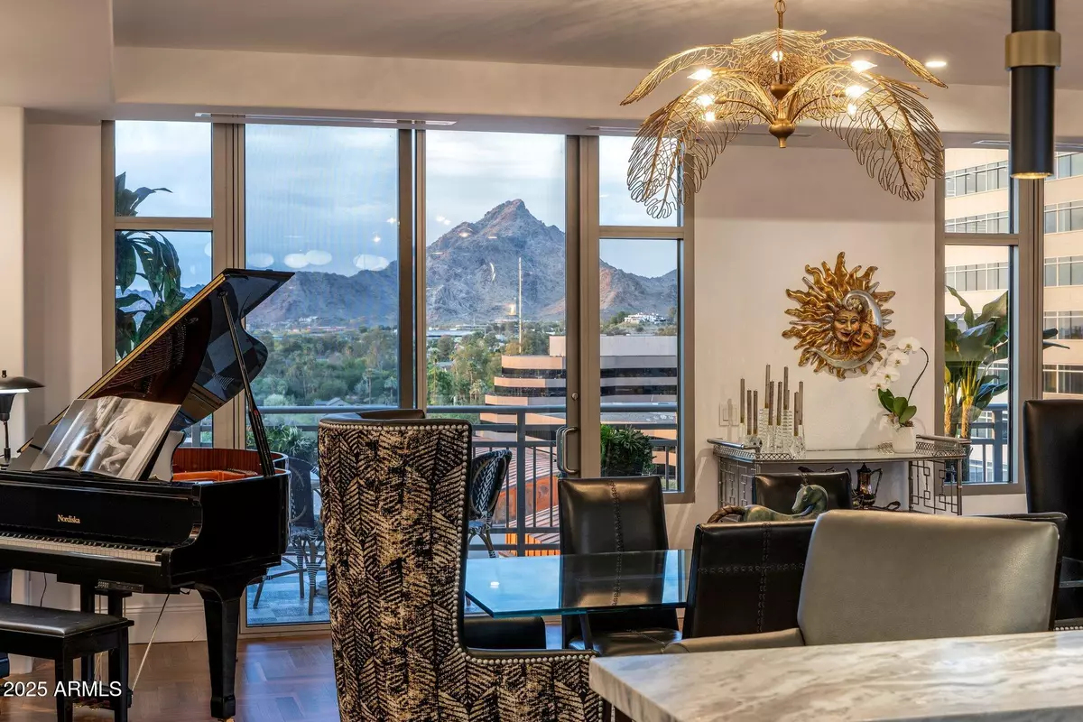 Phoenix, AZ 85016,2211 E CAMELBACK Road #902