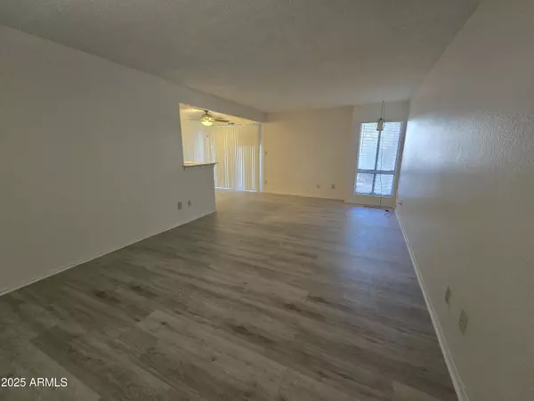 Phoenix, AZ 85015,1701 W TUCKEY Lane #104